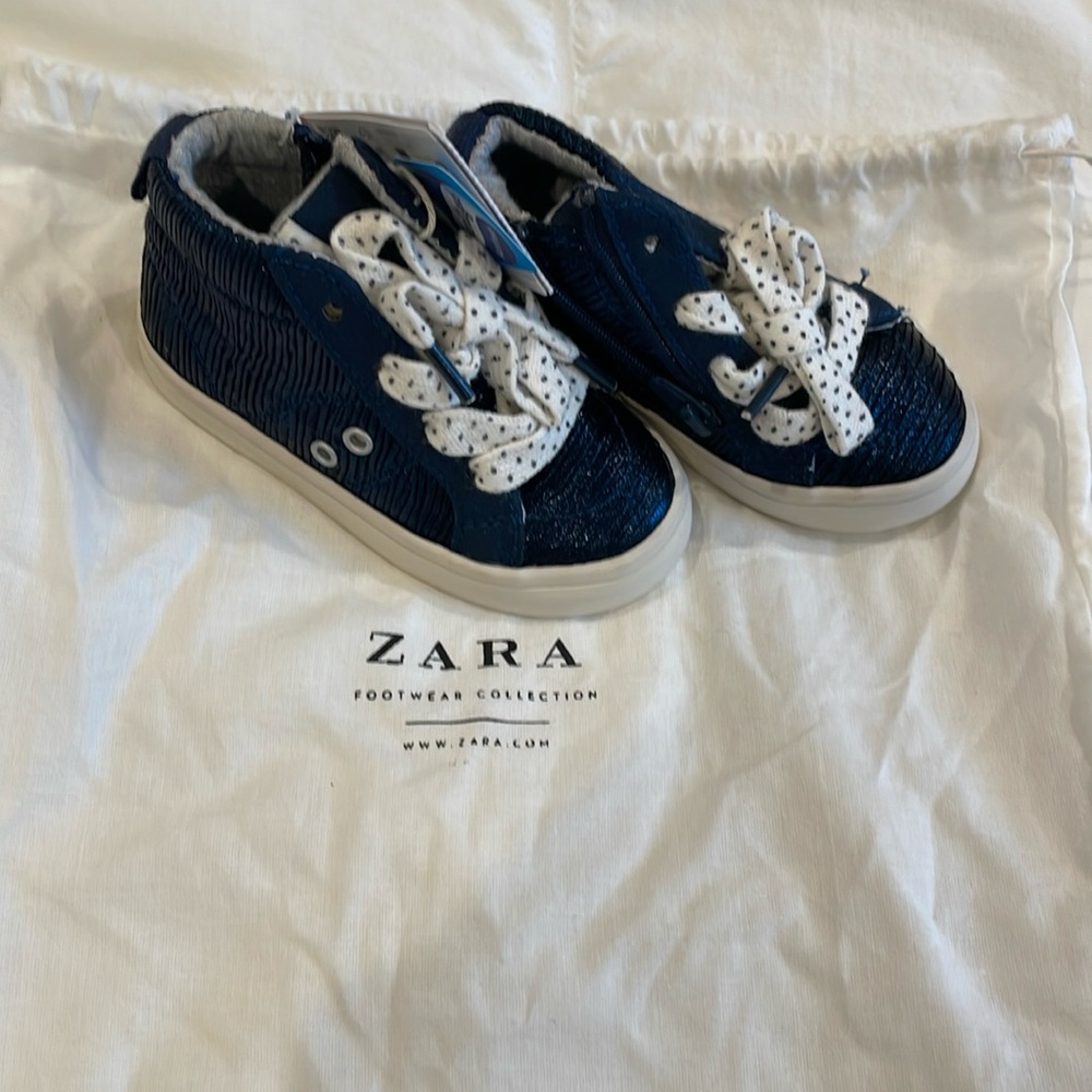 NWT Zara baby girls tennis shoes size 4